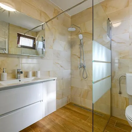 Kaiserwald Villa Pula